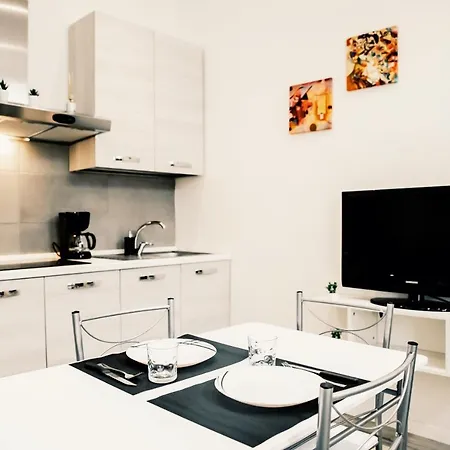 Apartment Stazione-centro Luminoso Bilocale Brescia