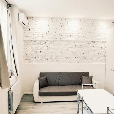 Apartment Stazione-centro Luminoso Bilocale *